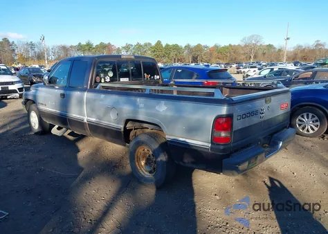 1997 Dodge Ram 1500 St z USA, uszkodzony, nr VIN 1B7HC13YXVJ586953